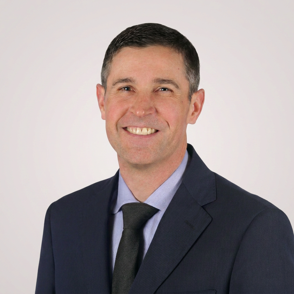 David Woods, MD, Advanced Cataract & Laser Vision Correction Surgeon