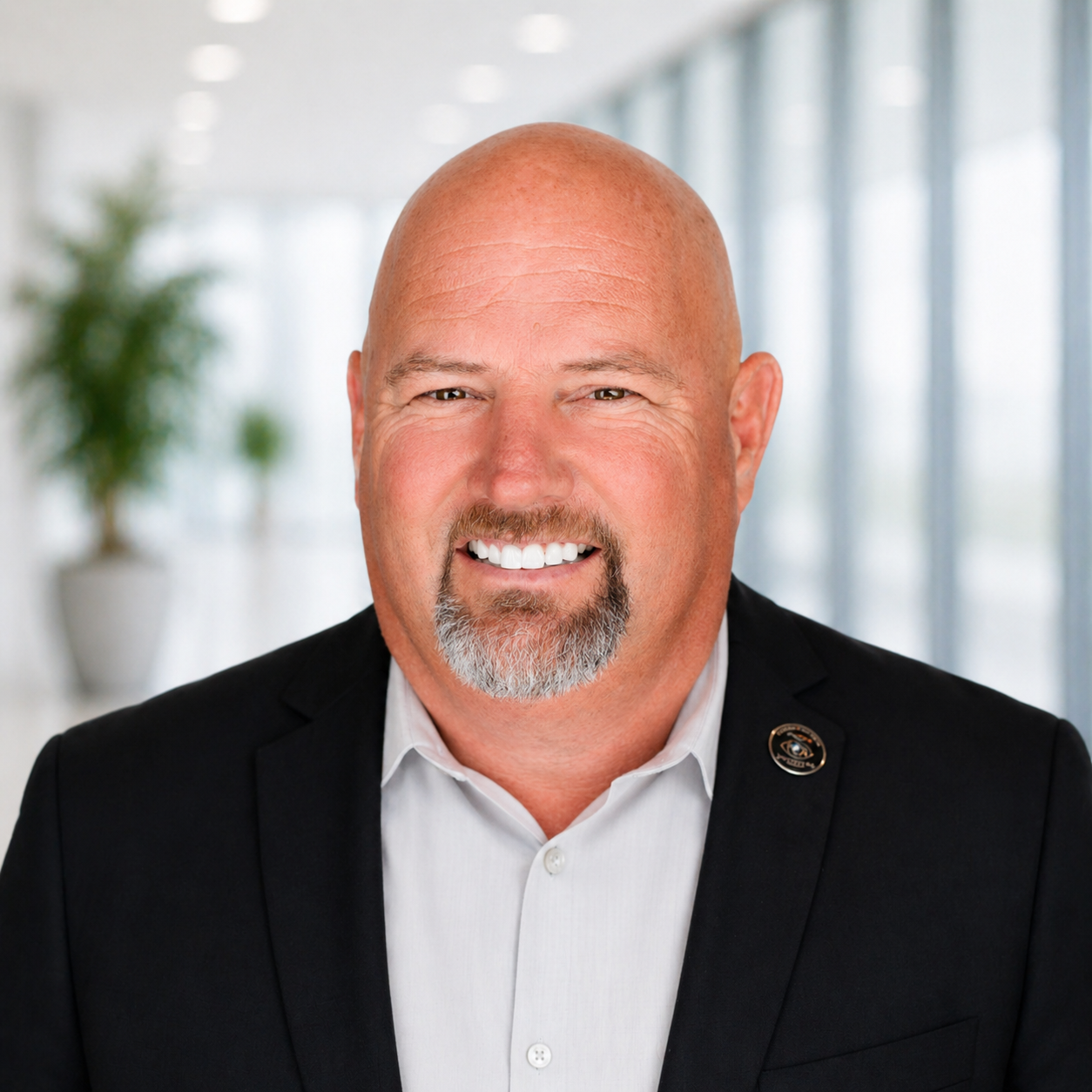 Dan Decker headshot